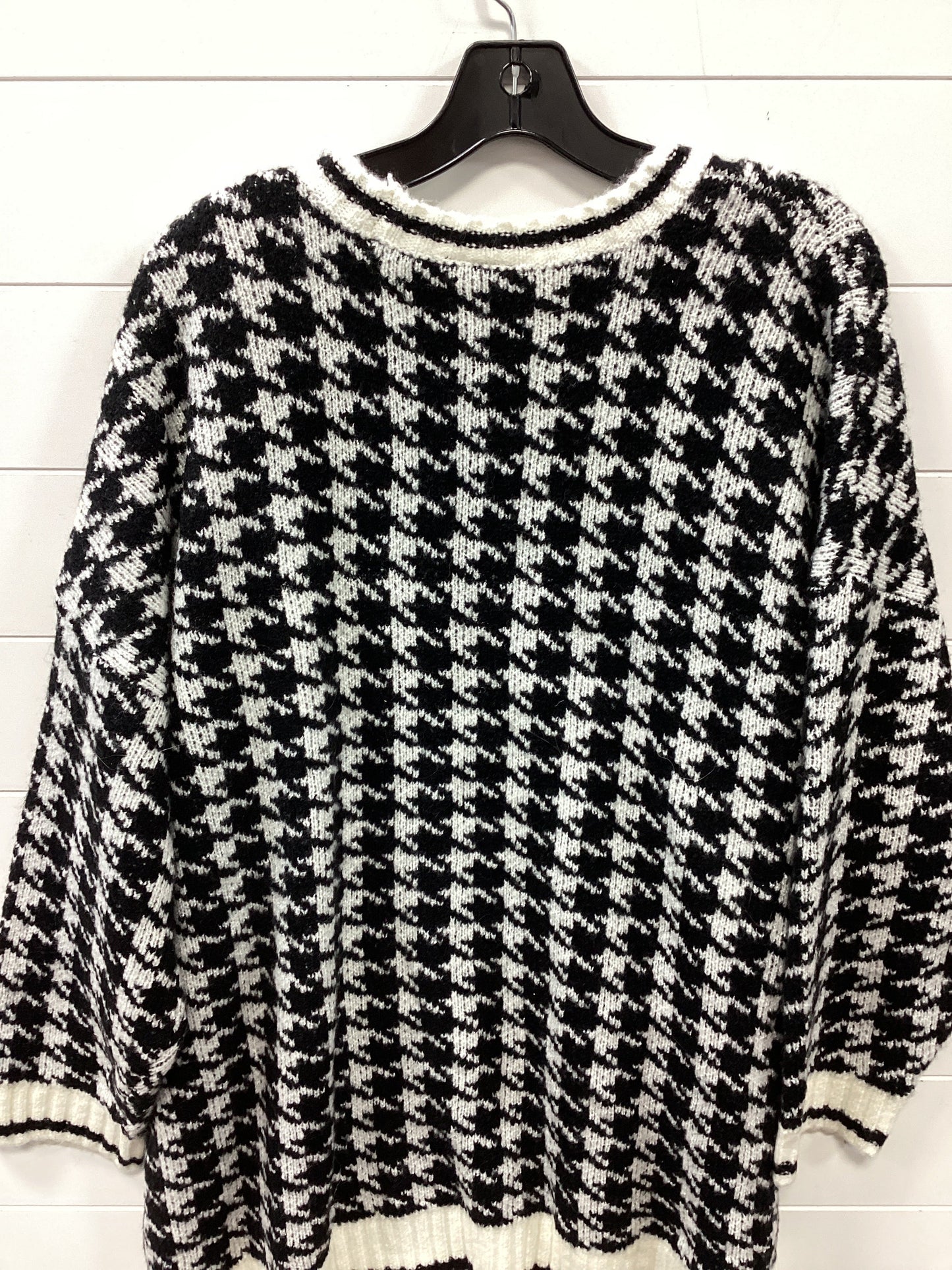 Sweater By Torrid In Black, Size:4X