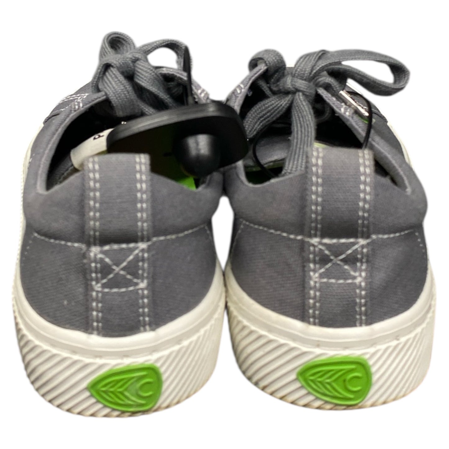 Shoes Sneakers By Cariuma In Grey, Size:8