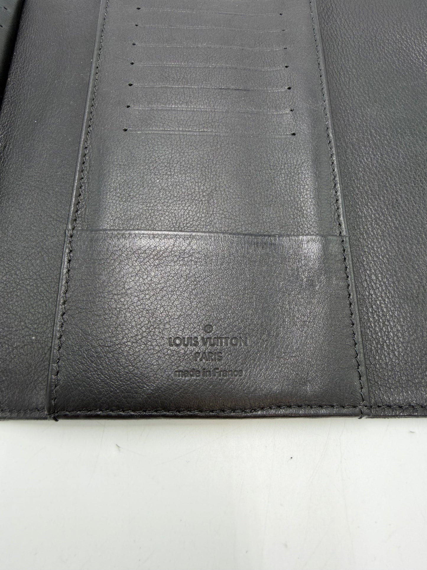 Wallet Luxury Designer By Louis Vuitton, Size: Medium