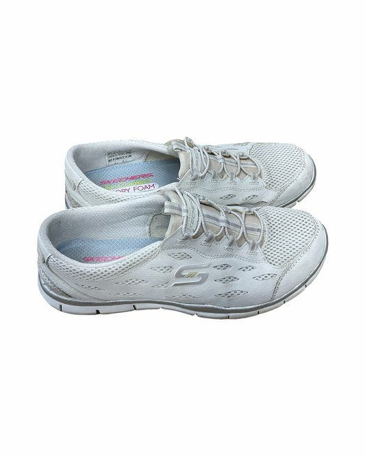 Shoes Sneakers By Skechers In White, Size:9.5