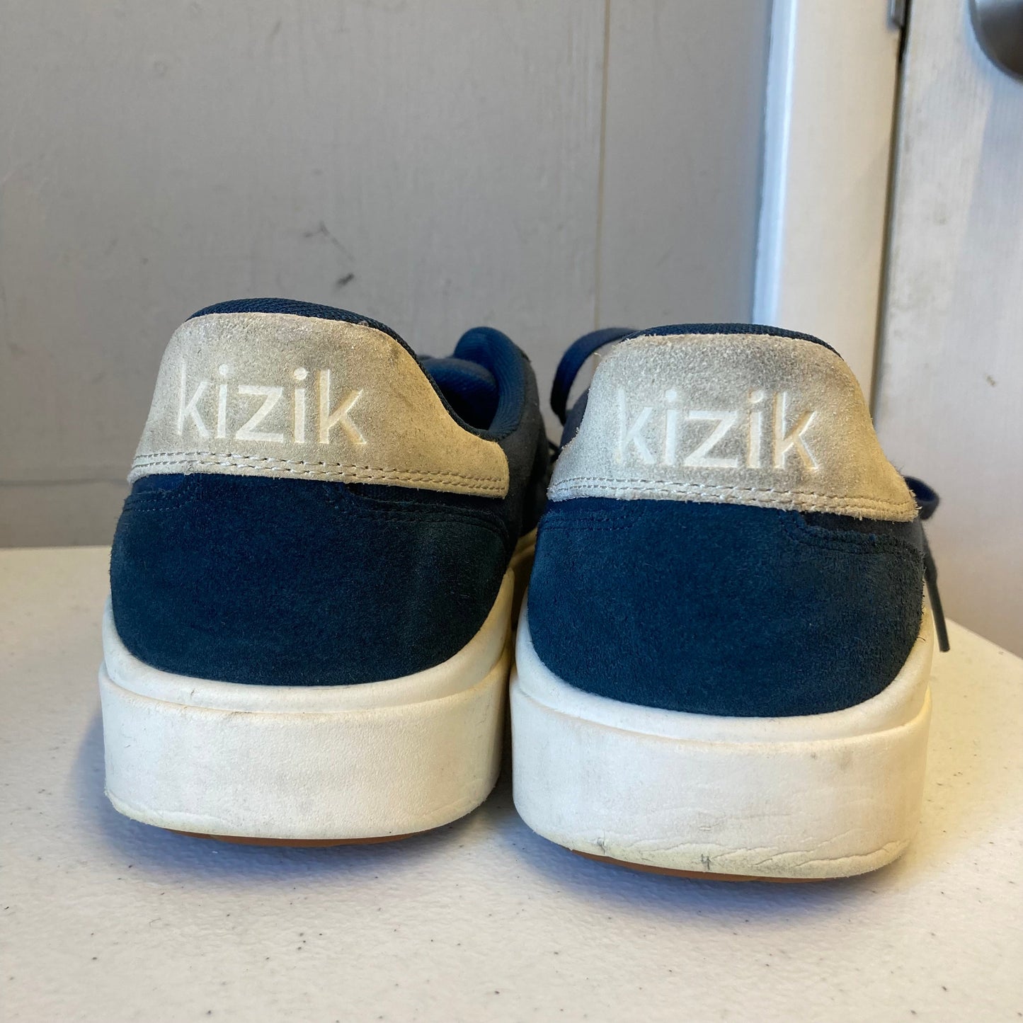 Shoes Sneakers By Kizik In Blue, Size:10.5