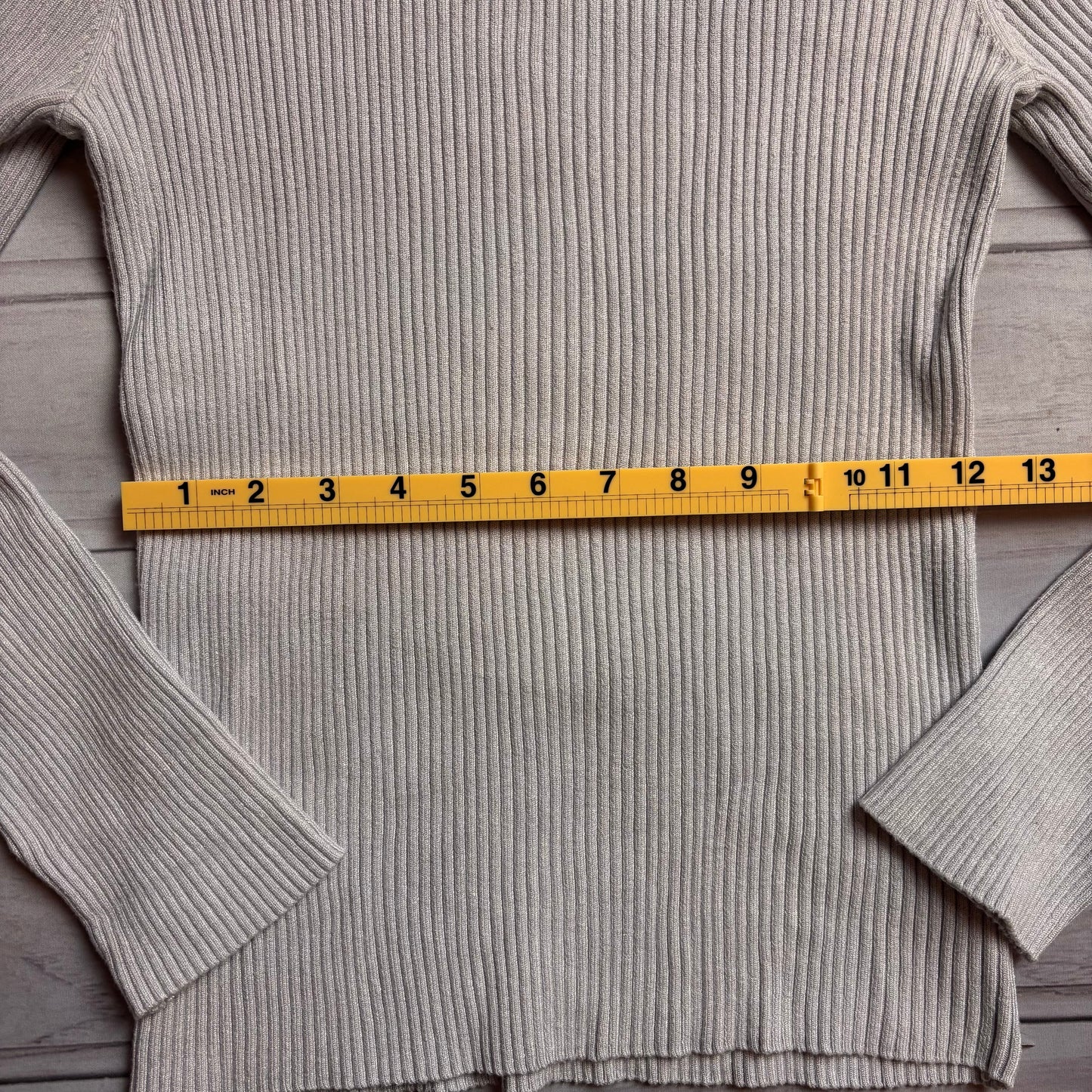 Top Long Sleeve By 525 In Grey, Size: L