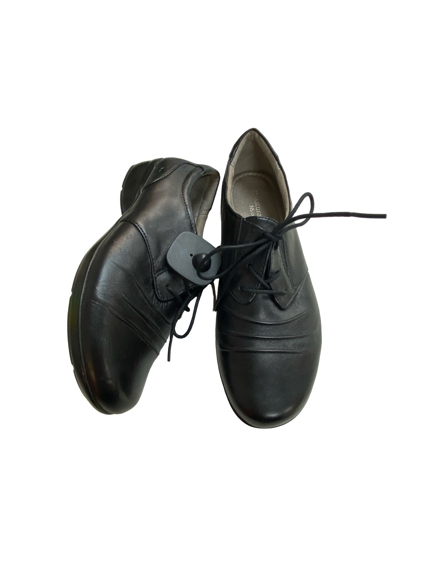 Shoes Flats By Naturalizer In Black, Size:8