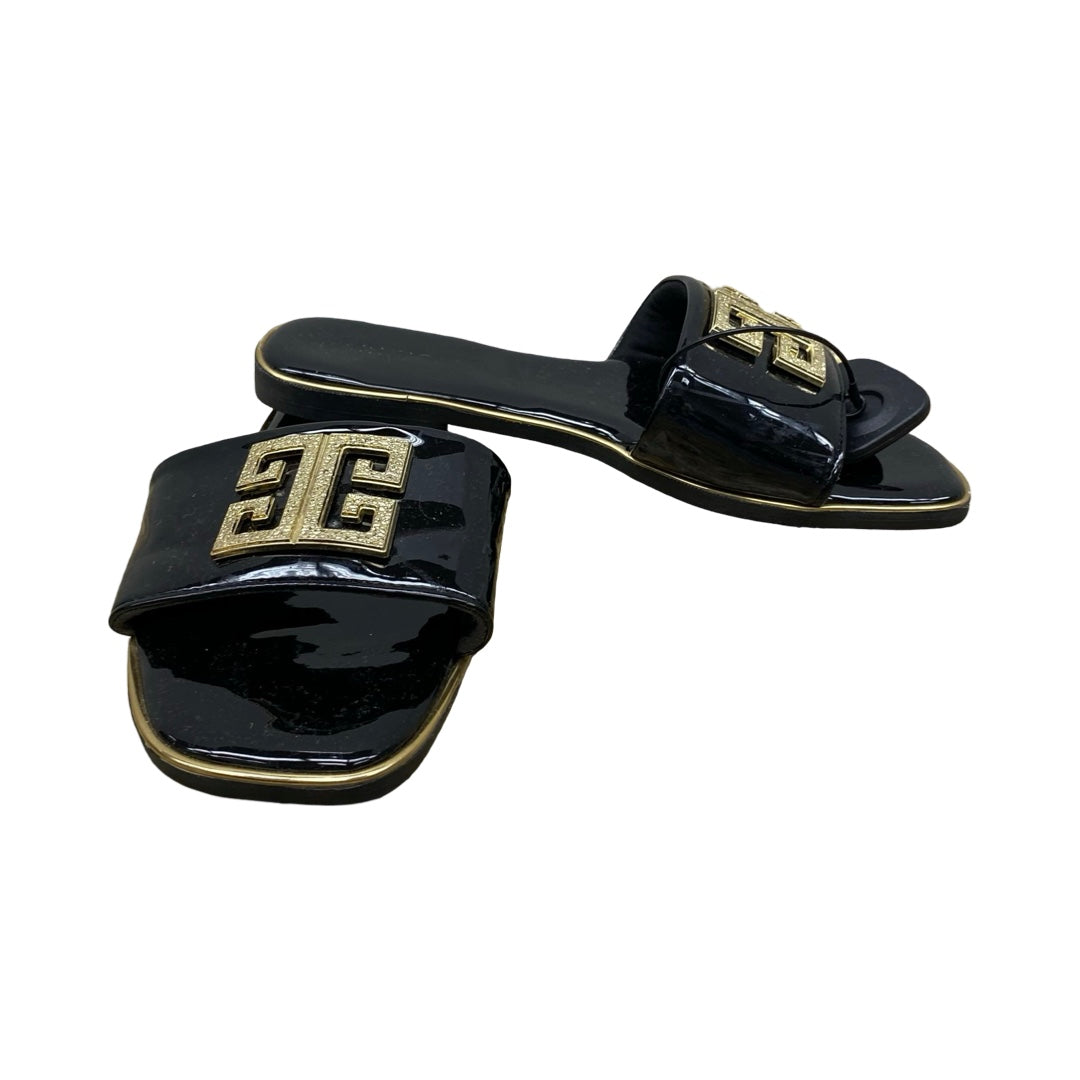 Sandals Flats By Bamboo In Black, Size:6
