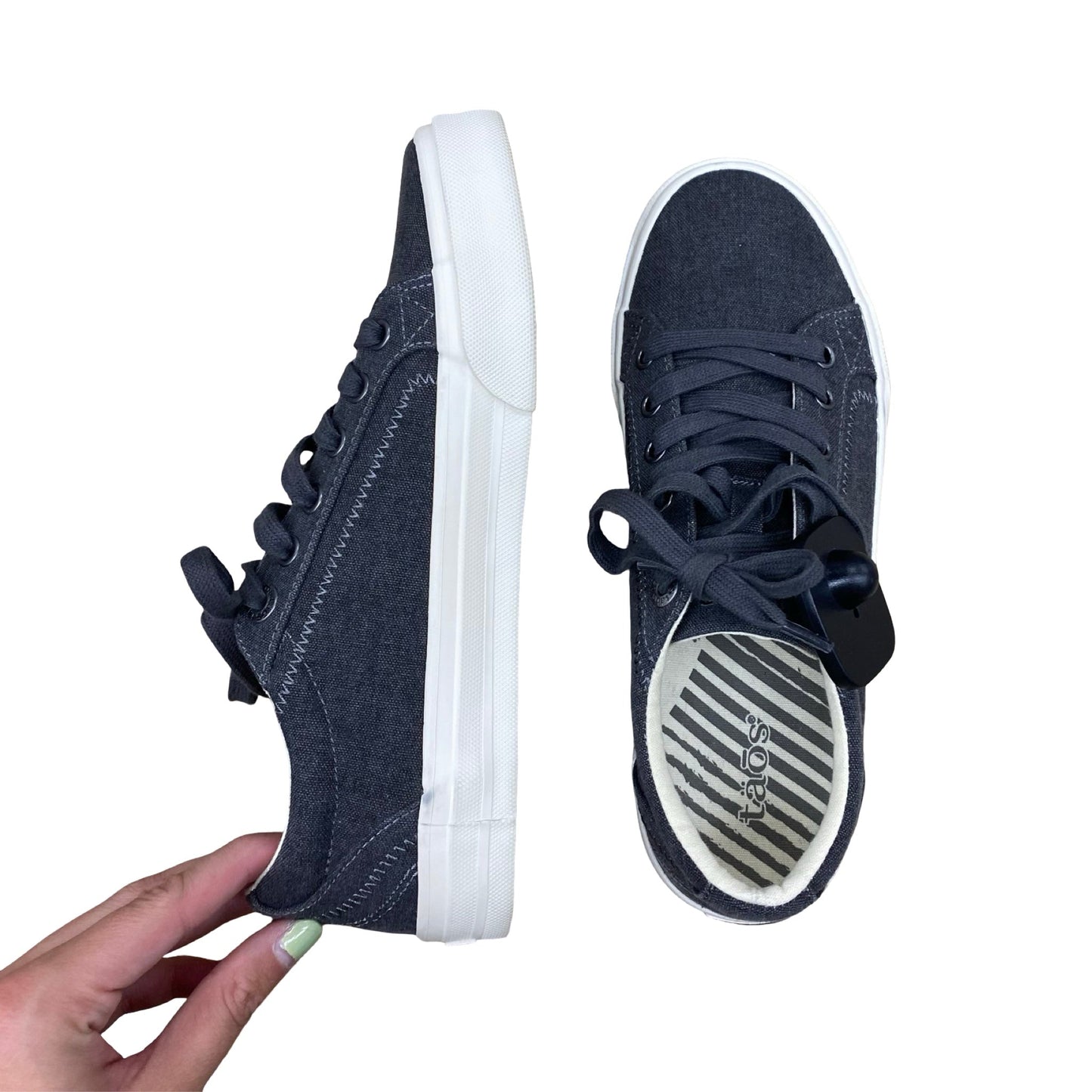 Shoes Sneakers By Taos In Grey, Size:7.5