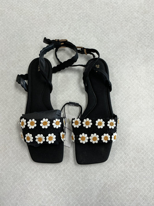 Sandals Flats By Zara In Black, Size:7.5