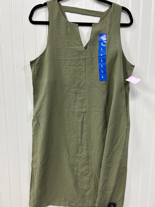 Dress Casual Short By Banana Republic In Green, Size:L