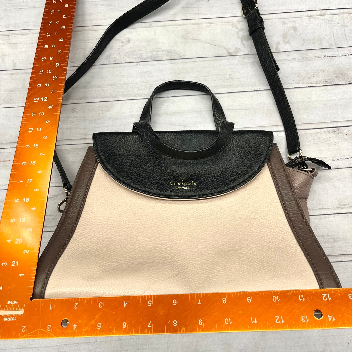 Handbag Designer By Kate Spade, Size: Medium