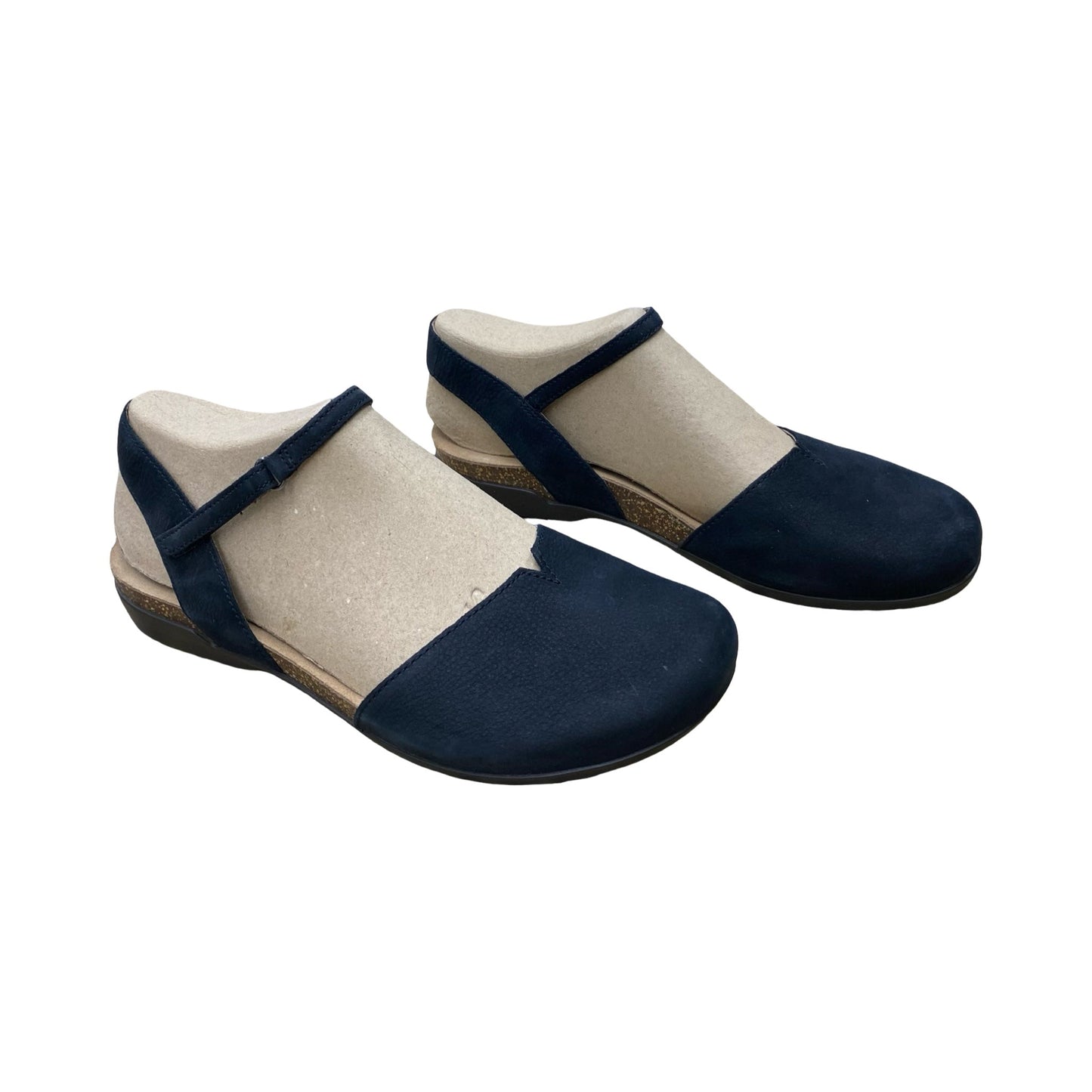 Shoes Flats By Dansko In Black, Size:11.5