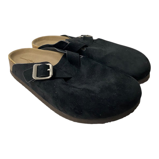 Shoes Flats By Universal Thread In Black, Size:8