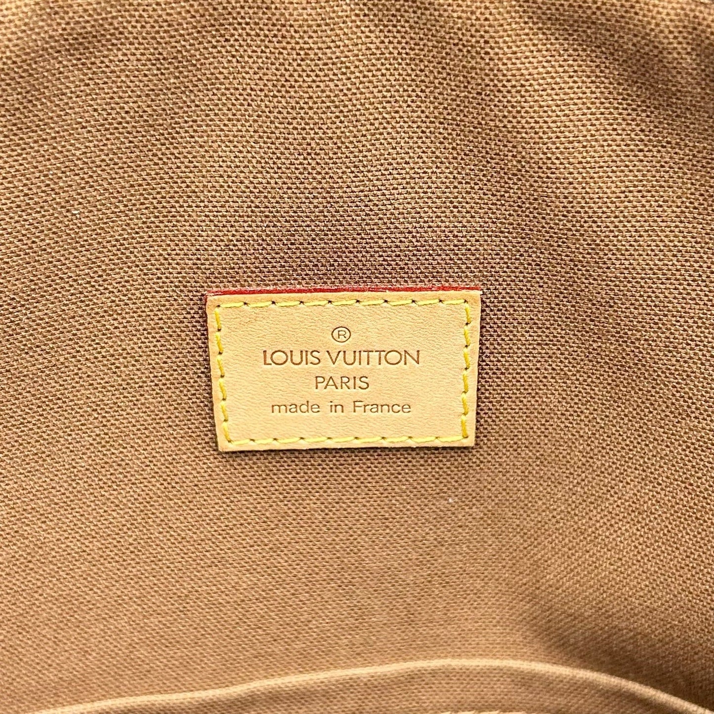 Handbag Luxury Designer By Louis Vuitton, Size: Medium