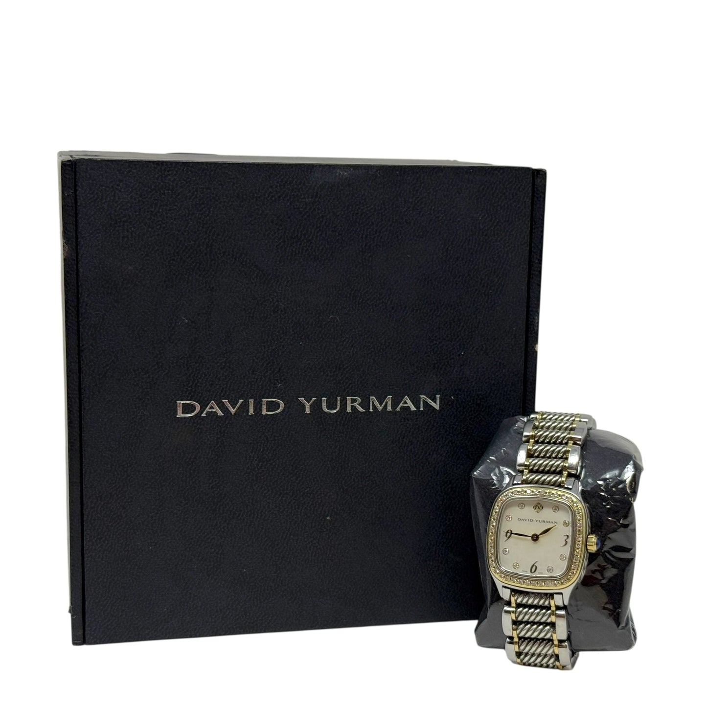 Thoroughbred 25mm
Stainless Steel, 18K Gold & Sterling Silver Quartz Watch with Diamond Bezel & Sapphire Cabochon Ref. T304-XS Luxury Designer By David Yurman