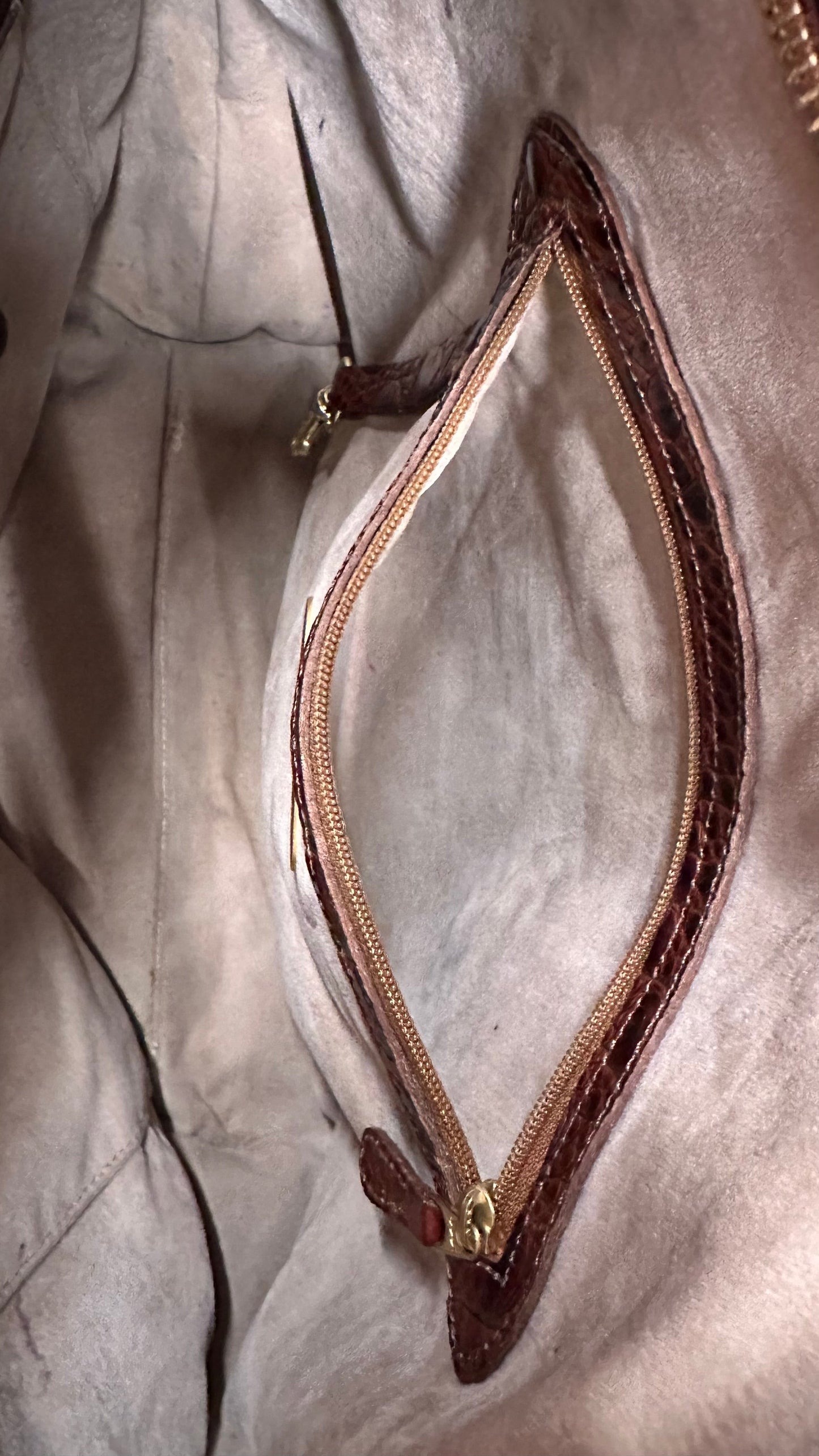 Handbag Designer By Brahmin, Size: Large