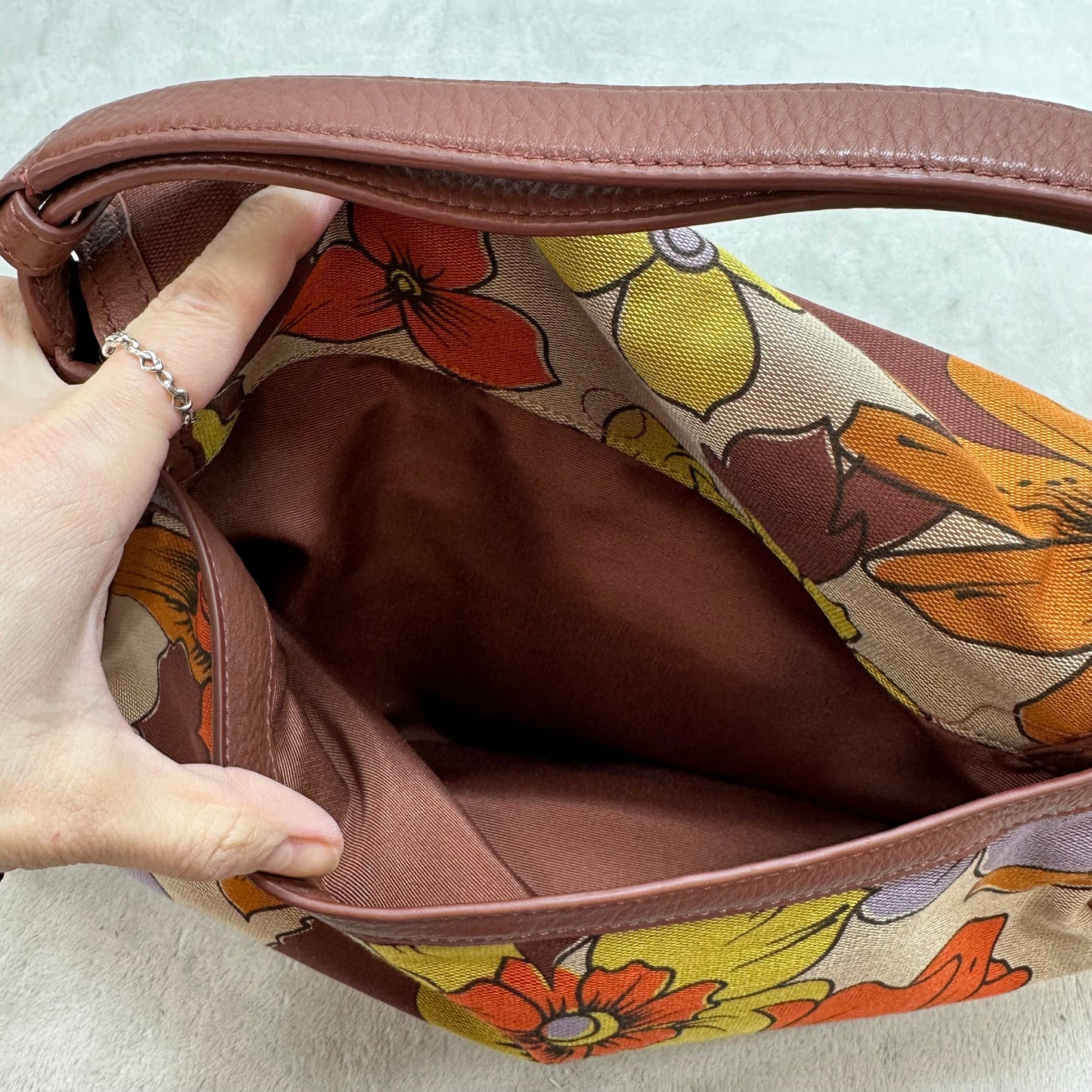 Handbag By Vera Bradley, Size: Medium