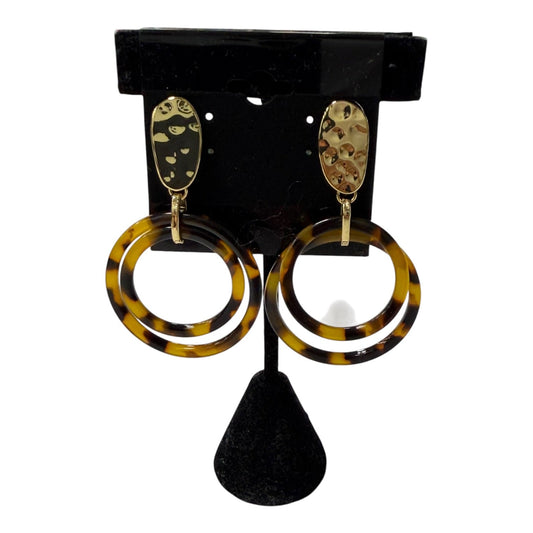 Earrings Dangle/Drop By Vince Camuto In Animal Print