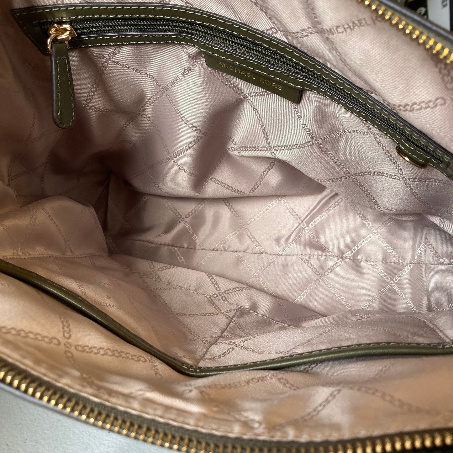 Handbag Designer By Michael Kors In Green, Size:Medium