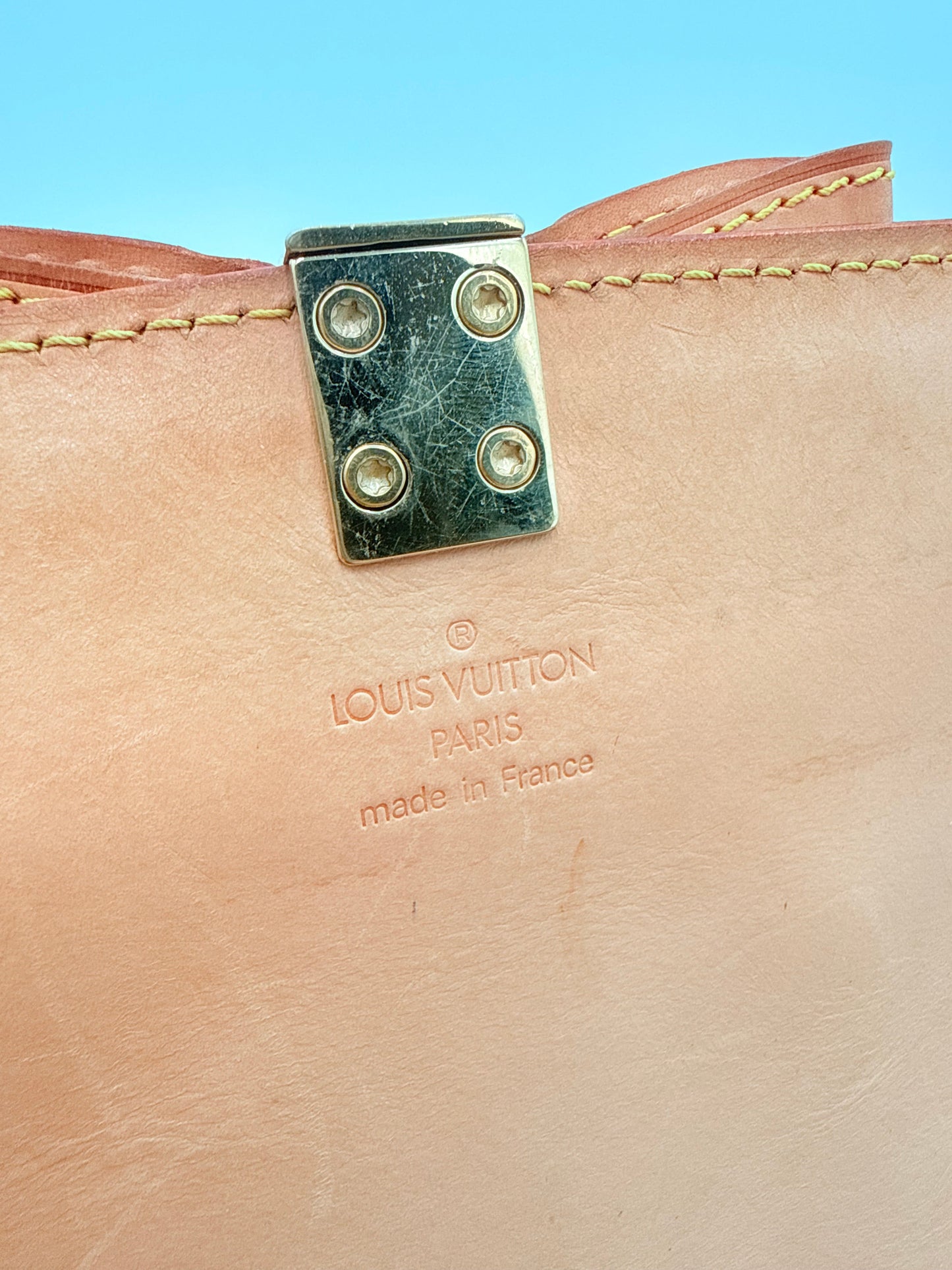 Handbag Luxury Designer By Louis Vuitton, Size: Small