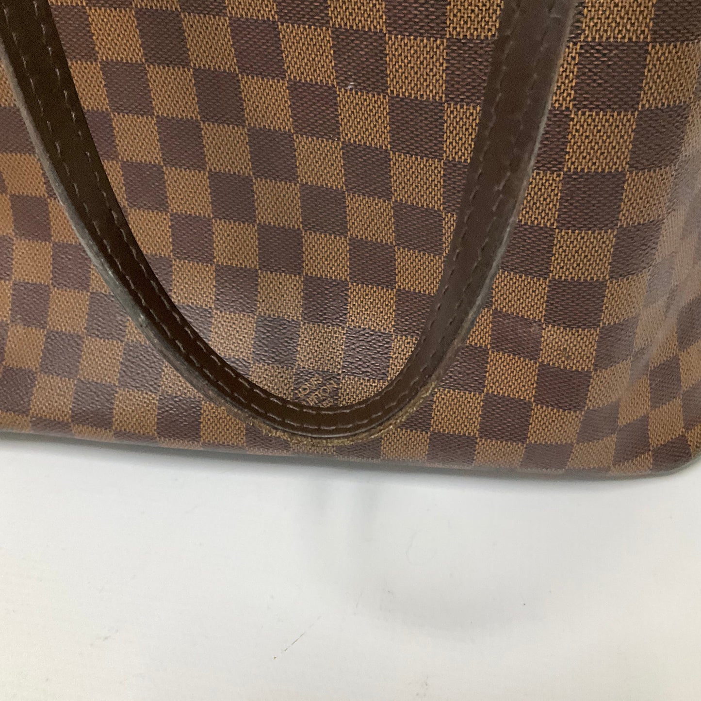 Handbag Luxury Designer By Louis Vuitton, Size: Medium