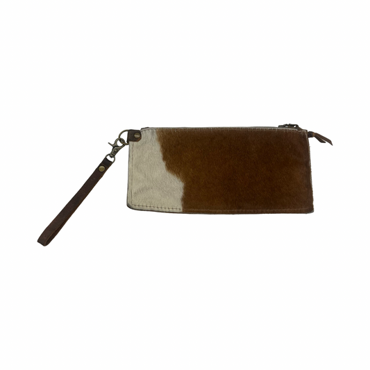 Wristlet By Clothes Mentor In Brown, Size:Medium