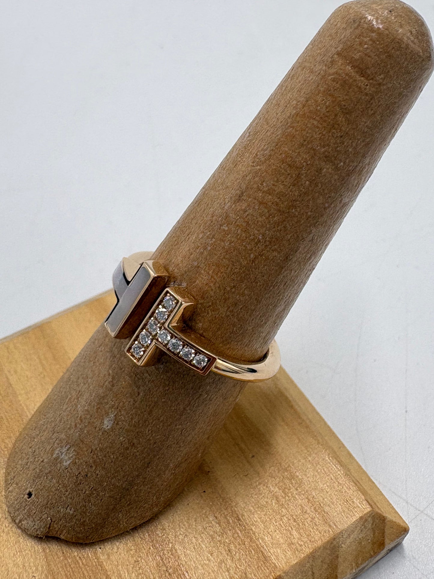 Tiffany & Company 18K Rose Gold T Wire Luxury Ring, Size: 7