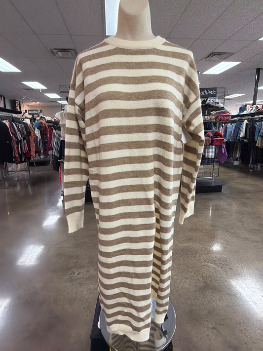 Dress Sweater By Davi & Dani In Cream & Tan, Size:M