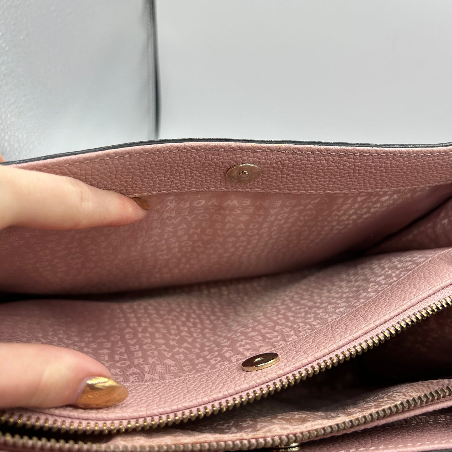 Crossbody Designer By Kate Spade, Size: Medium