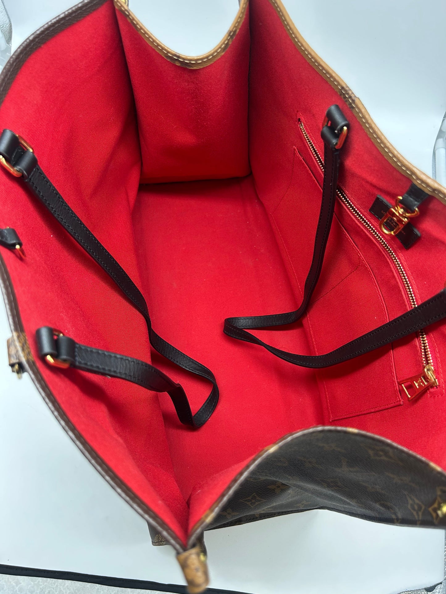 Tote Luxury Designer By Louis Vuitton, Size: Medium