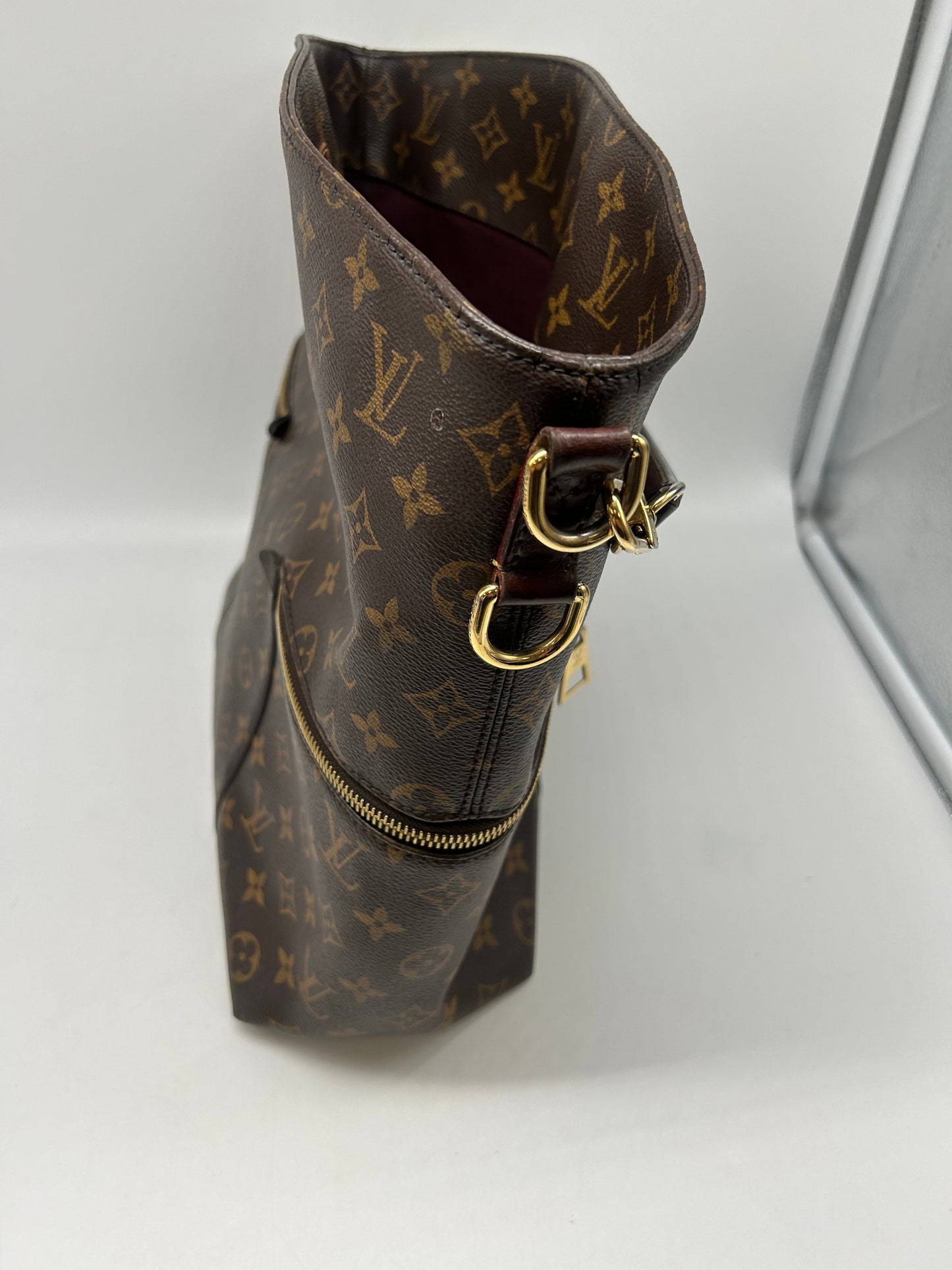 Handbag Luxury Designer By Louis Vuitton, Size: Large