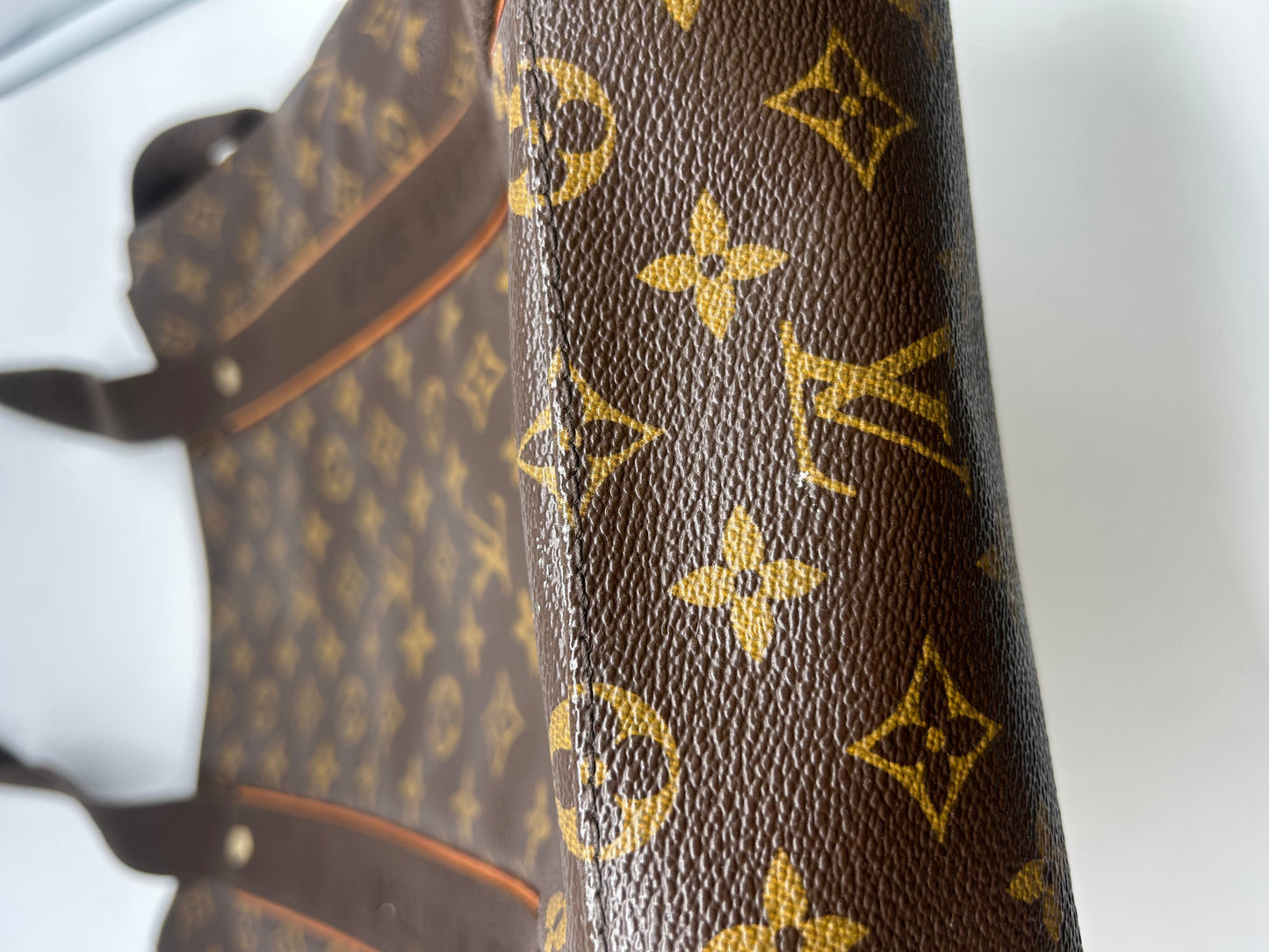 Handbag Luxury Designer By Louis Vuitton, Size: Large