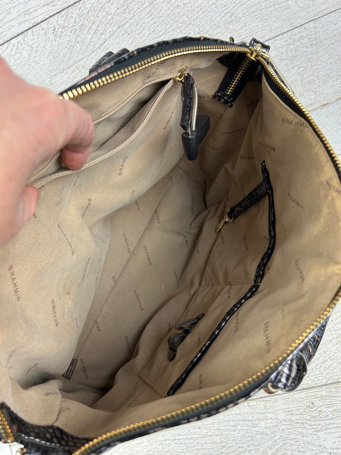 Handbag Designer By Brahmin, Size: Medium