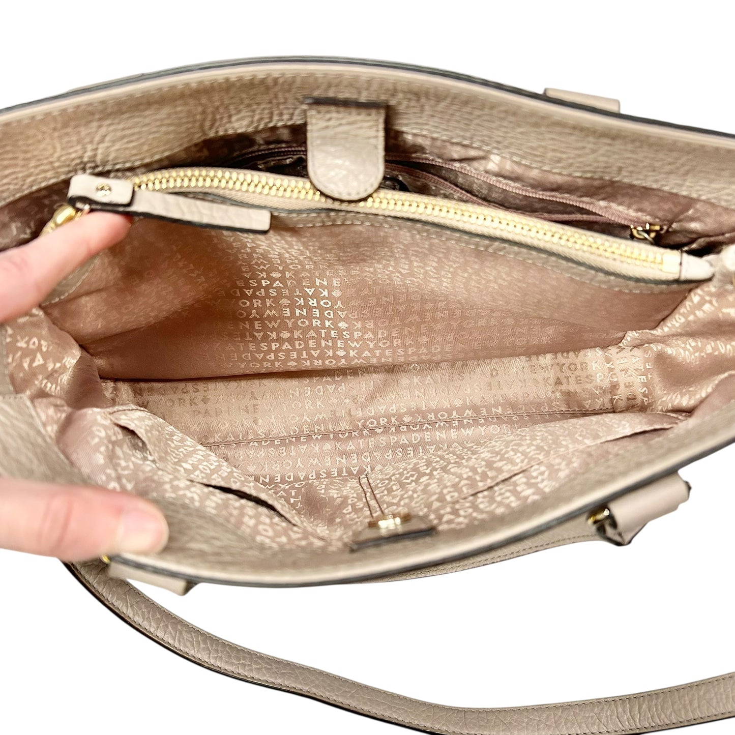 Crossbody Designer By Kate Spade, Size: Large