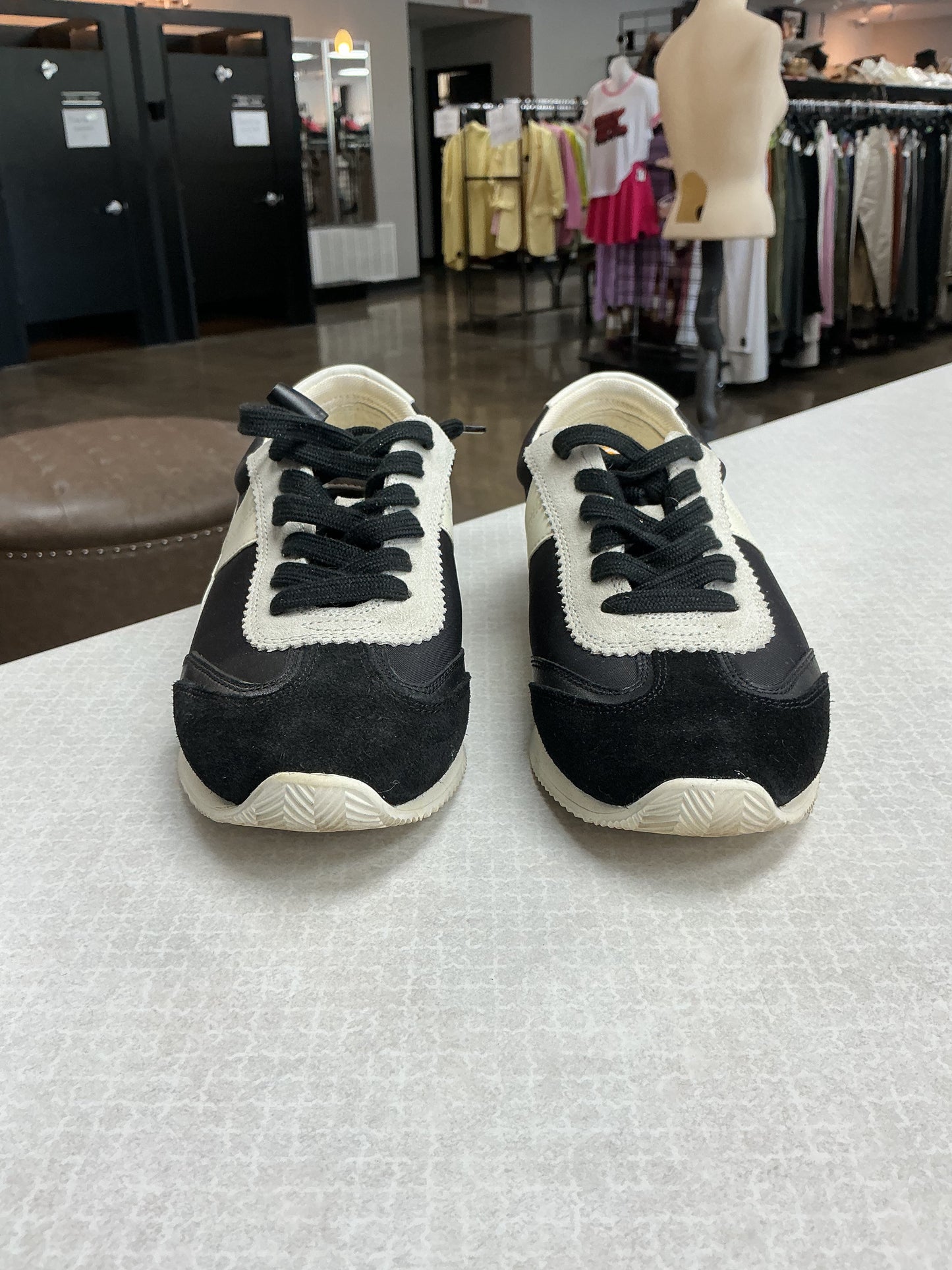 Shoes Designer By Tory Burch In Black & Cream, Size:8