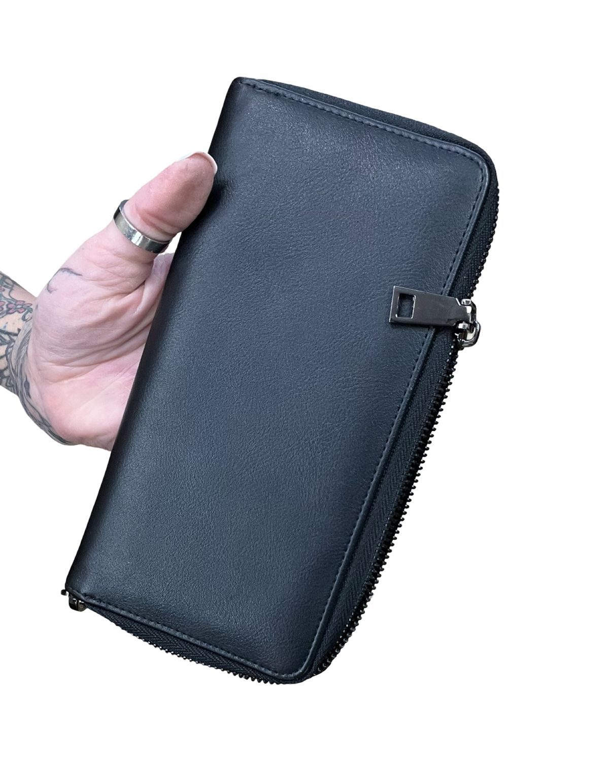 Wallet Leather By Clothes Mentor In Black, Size:Medium