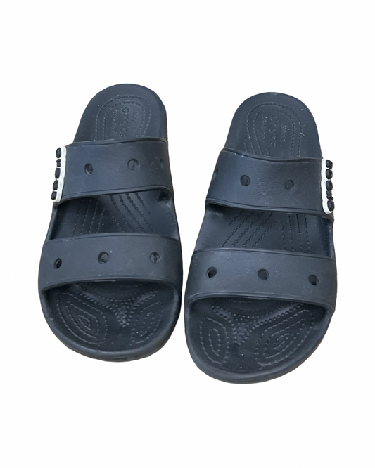 Sandals Flats By Crocs In Black, Size:8