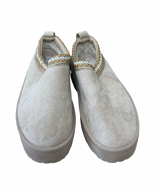 Shoes Flats By Clothes Mentor In Tan, Size:7