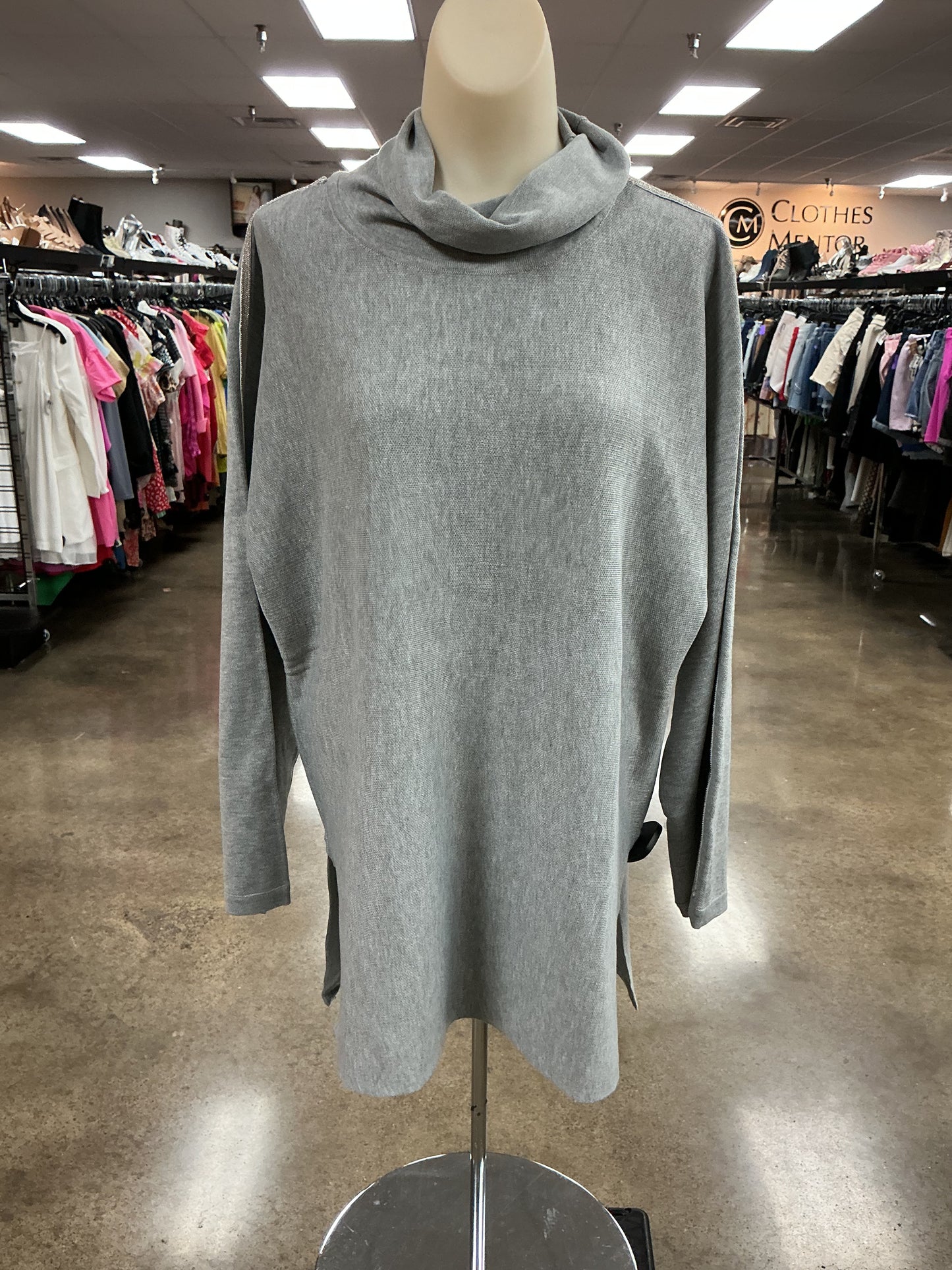 Top Ls By Lysse In Grey, Size:L
