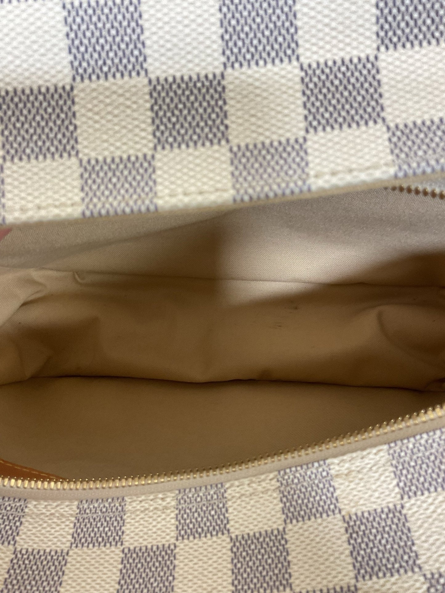 Handbag Luxury Designer By Louis Vuitton In Checkered Pattern, Size:Medium