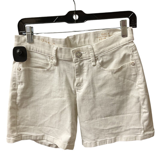 Shorts Designer By Lilly Pulitzer In White, Size:4