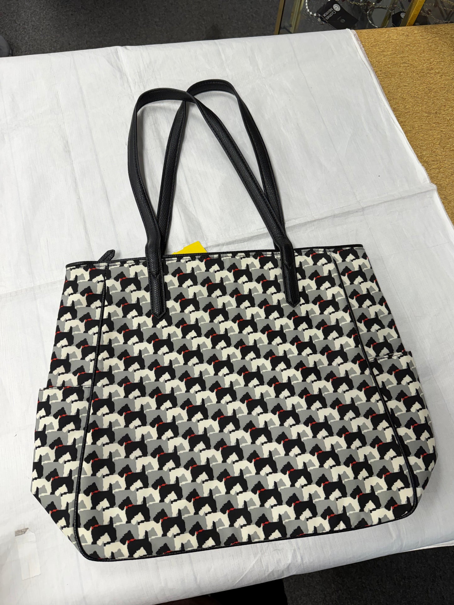Handbag By Vera Bradley In Black & Grey, Size:Large