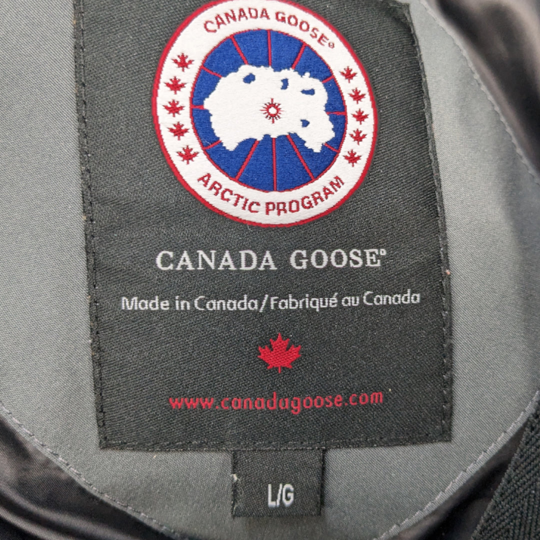 Luxury Jacket Puffer & Quilted By Canada Goose  Size: L