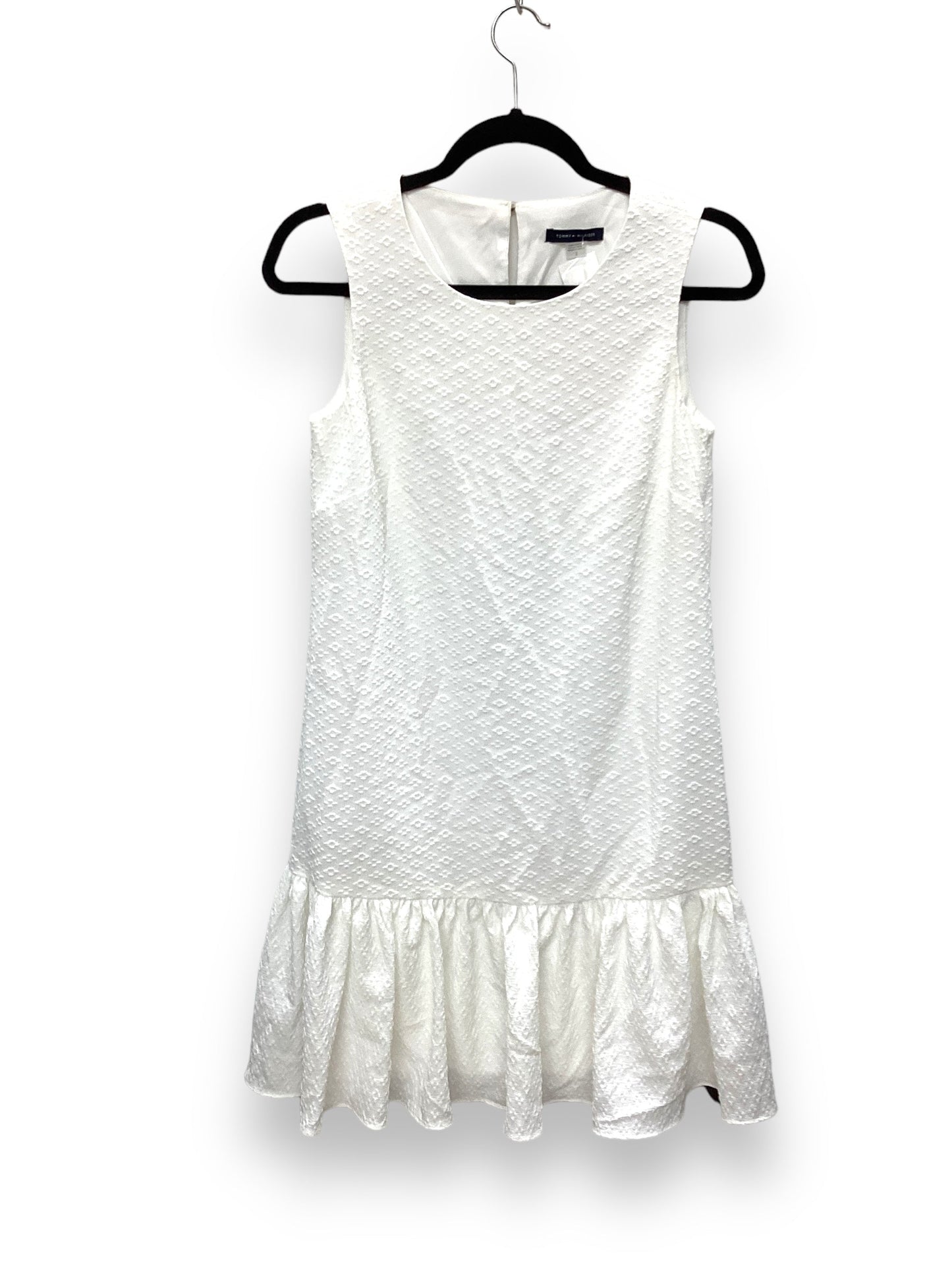 Dress Casual Short By Tommy Hilfiger In White, Size: 2