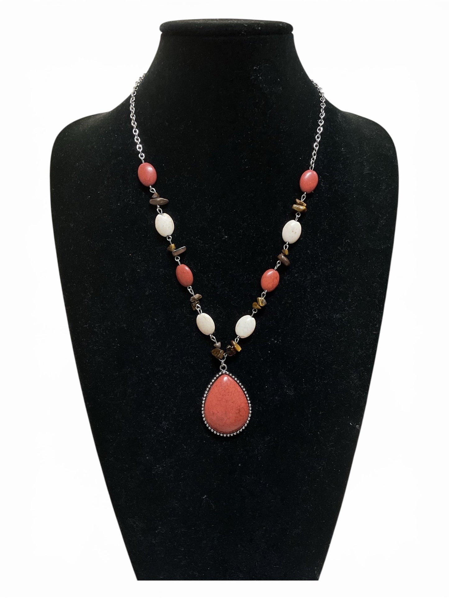 Necklace Pendant By Clothes Mentor In Brown & Cream