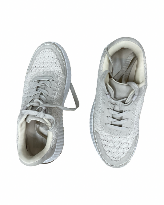 Shoes Sneakers By Dv In Tan, Size:6.5
