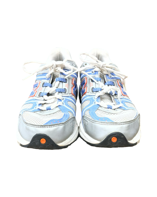 Shoes Athletic By New Balance In Grey & White, Size:8.5