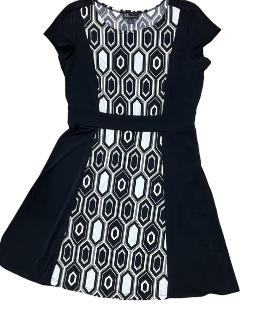 Dress Casual Midi By Agb In Black & White, Size:L