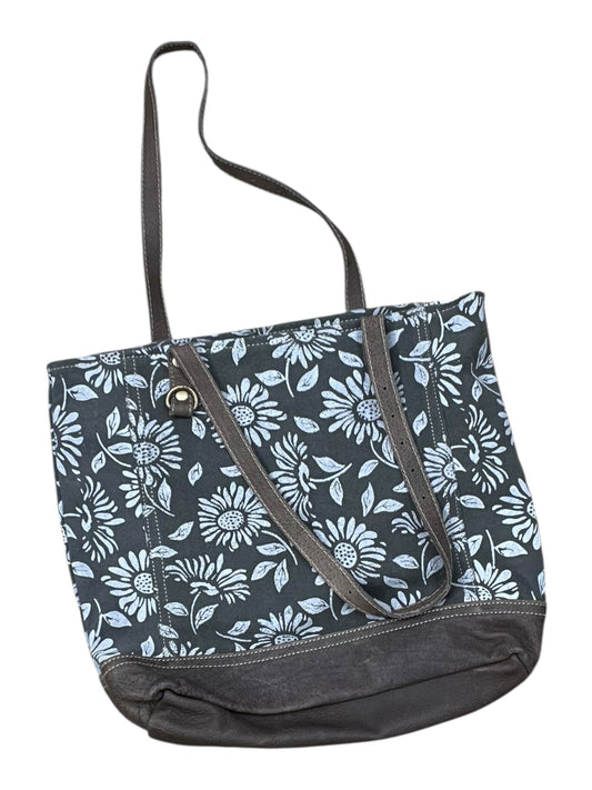Tote By Myra In Grey, Size:Large
