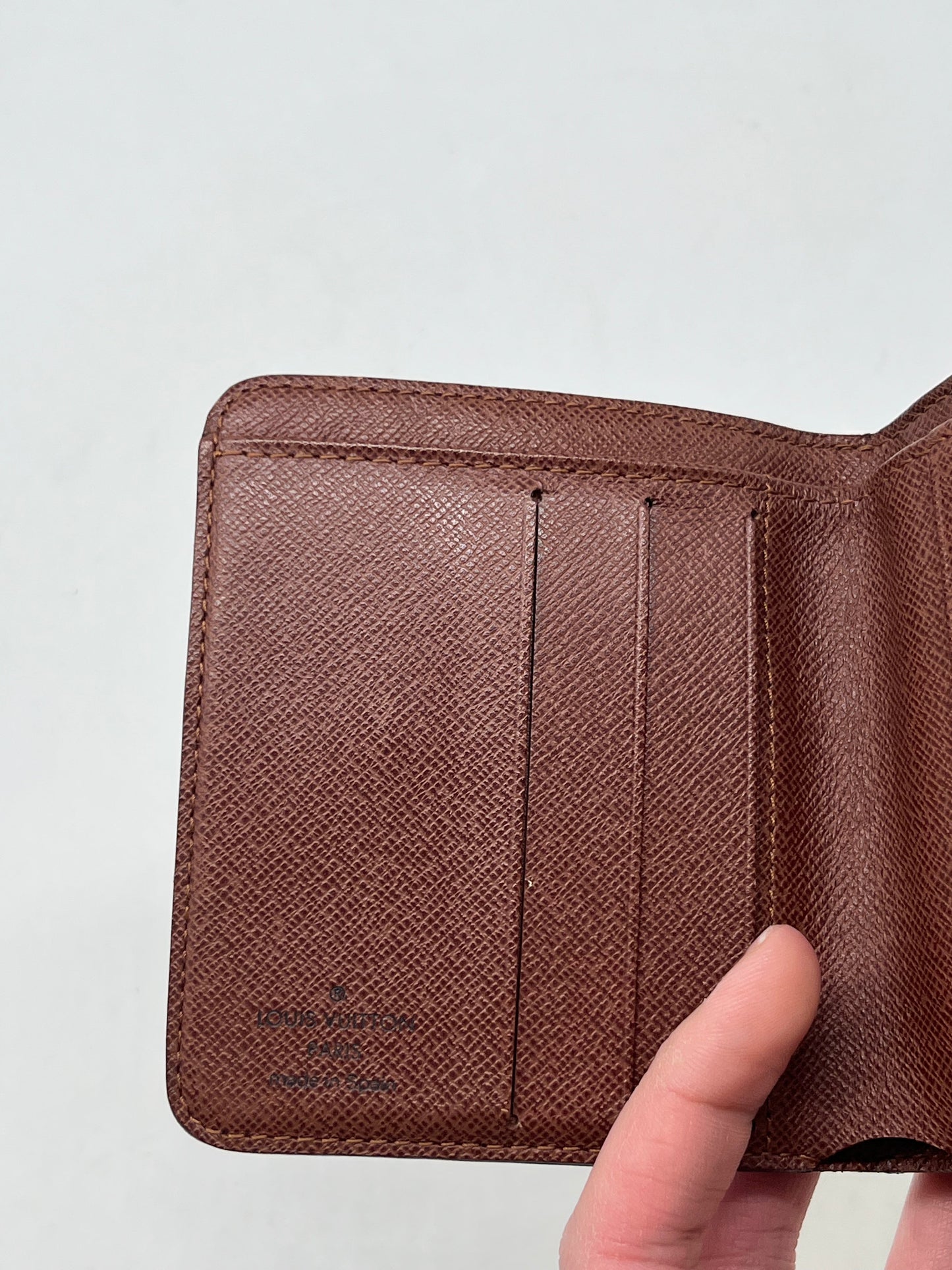 Wallet Luxury Designer By Louis Vuitton, Size: Small