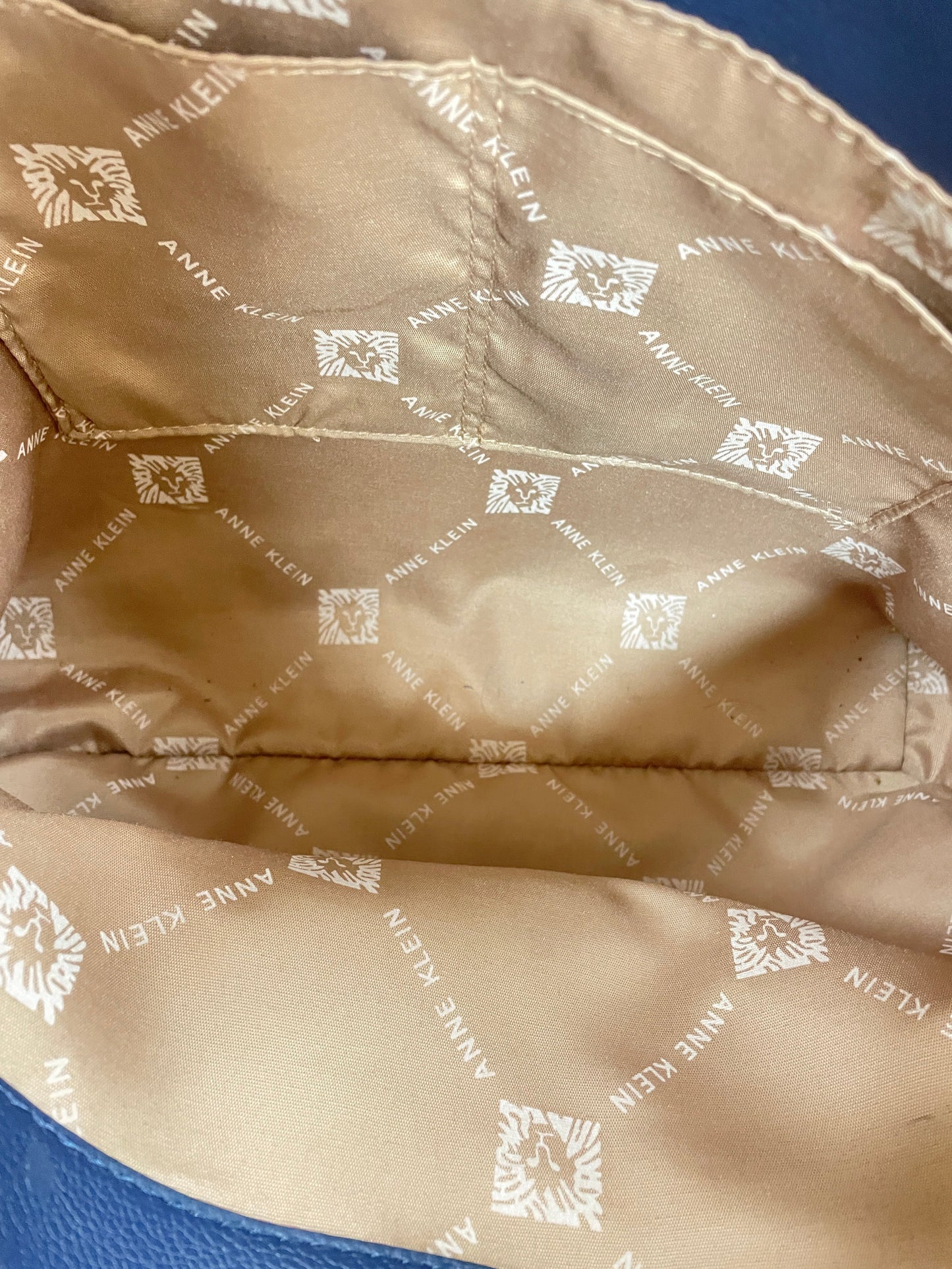 Handbag By Anne Klein, Size: Large