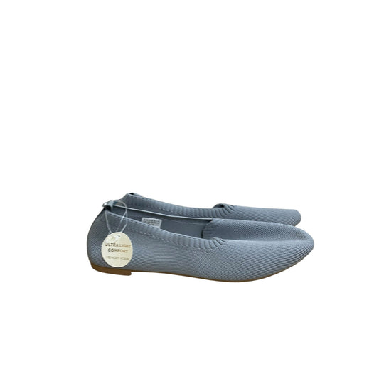 Shoes Flats By Danskin In Grey, Size:7.5