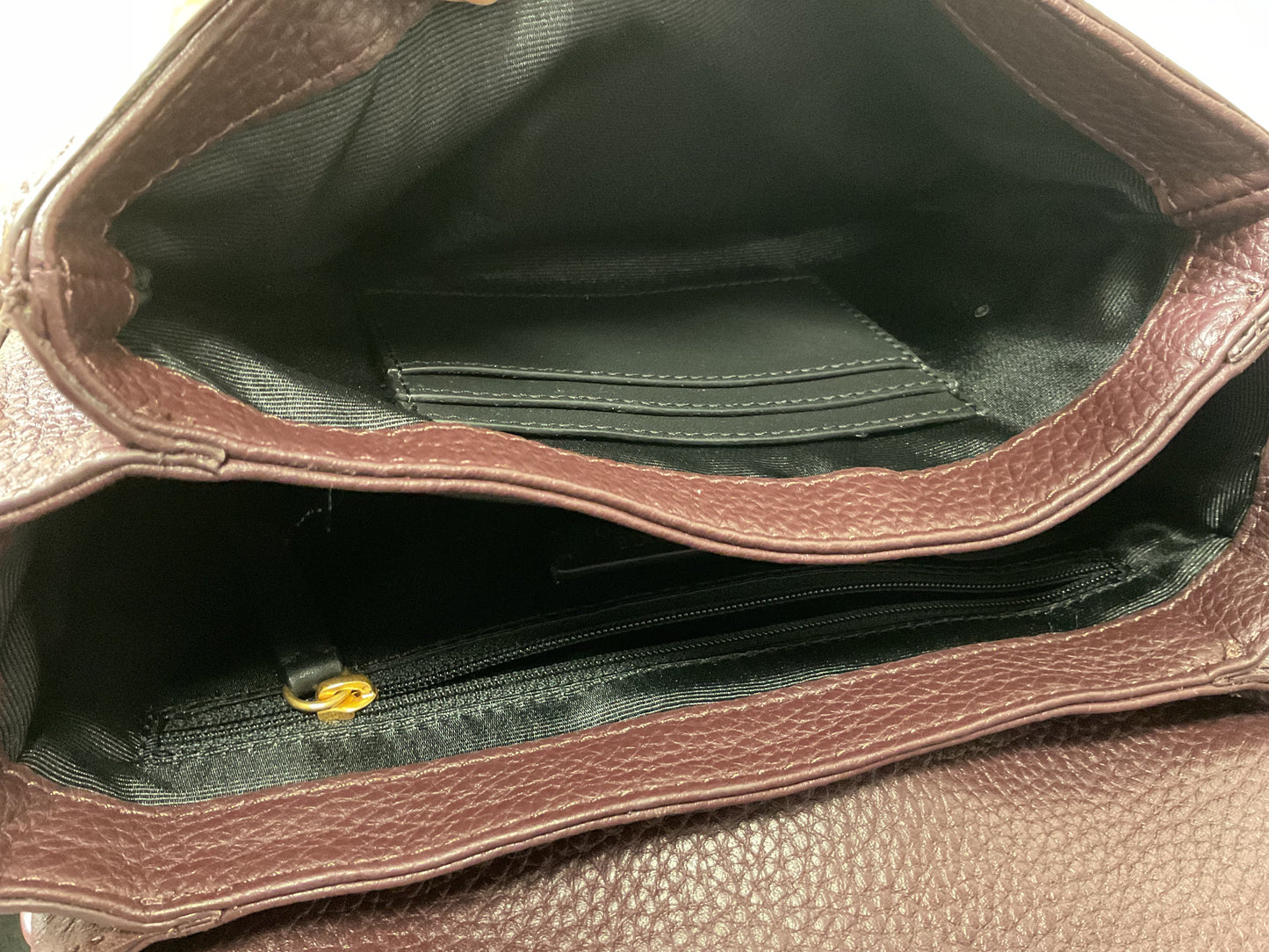 Handbag By Vince Camuto In Maroon, Size:Small